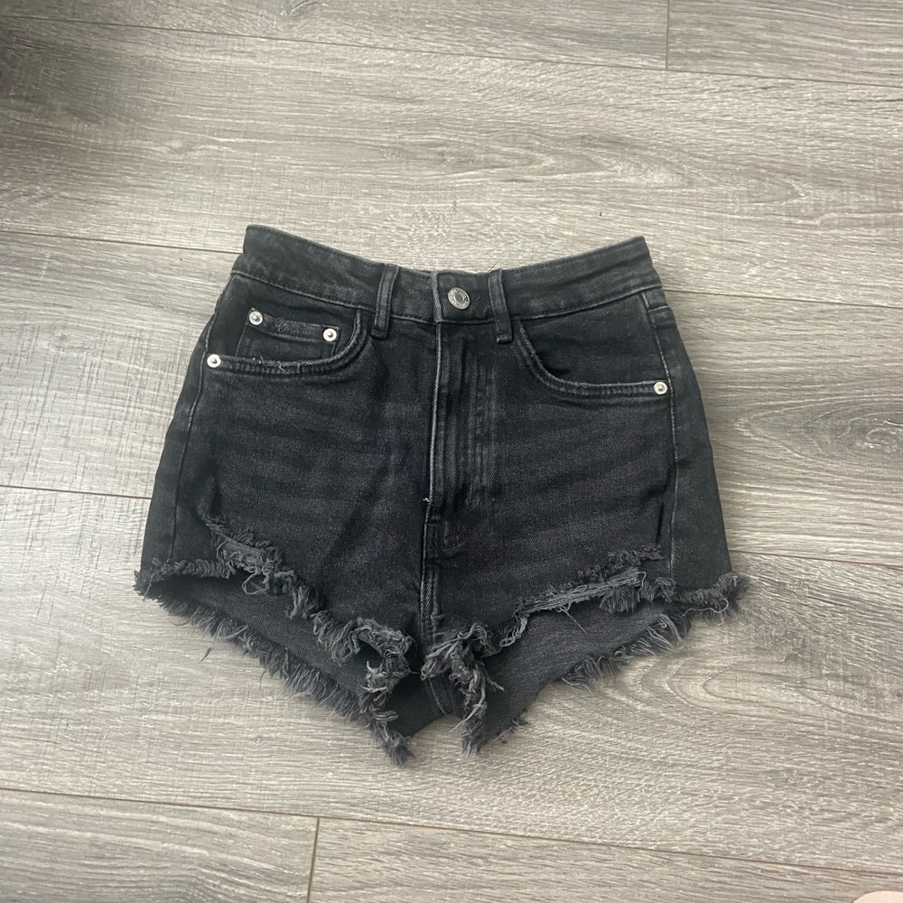NEW Zara black denim jean shorts size 0